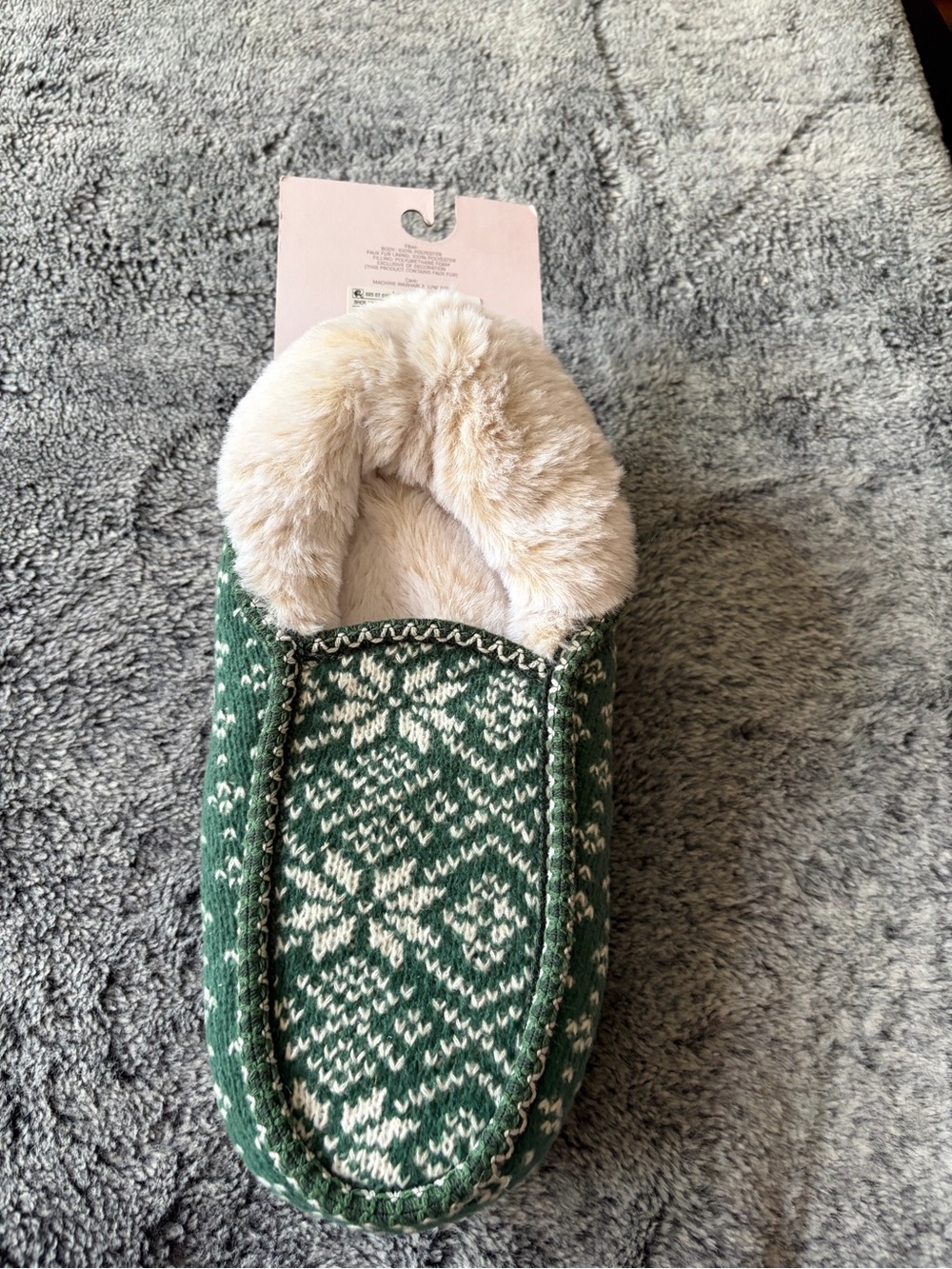 Auden Green Knit Faux-Fur Slipper Socks - Picture 3 of 4